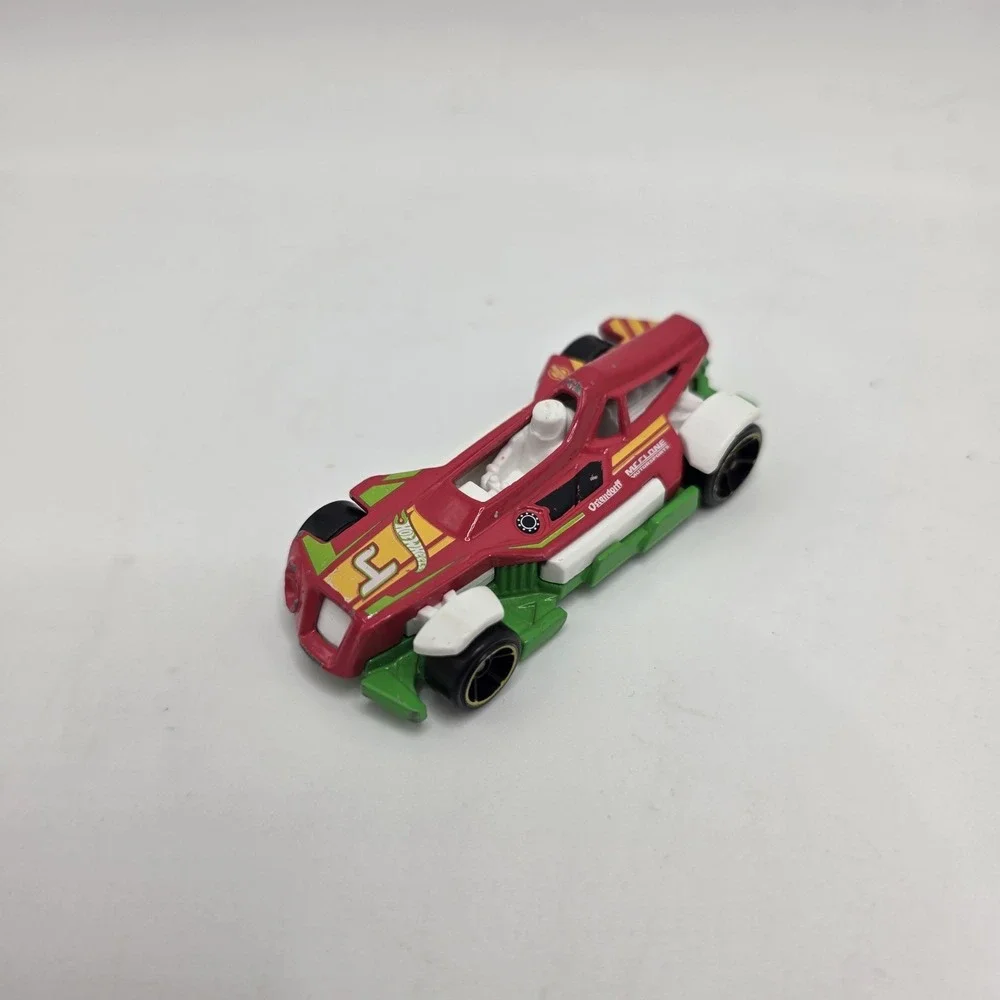 Hot Wheels Med-Evil Die-Cast Car Red‎ Green  2006 Mattel